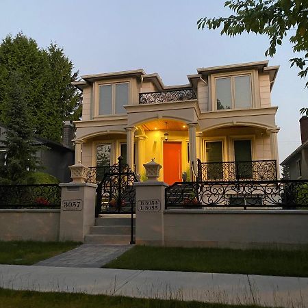 Milano Luxury Suites 밴쿠버 외부 사진
